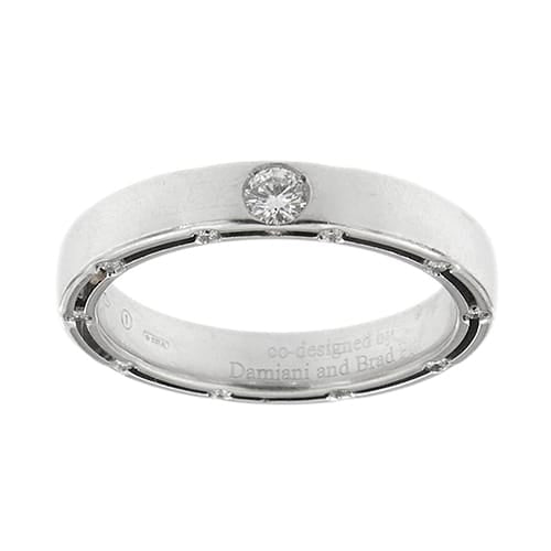 https://api-ledial.emberware.it/app/uploads/2026/04/41584-anello-oro-diamanti-Damiani-Brad-Pitt_d.side_50.jpg