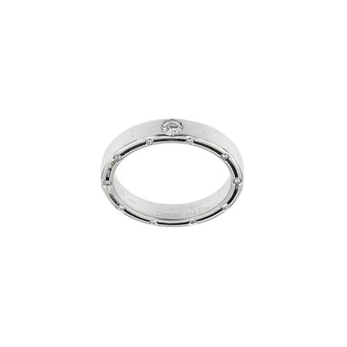 https://api-ledial.emberware.it/app/uploads/2026/04/41584-anello-oro-diamanti-Damiani-Brad-Pitt_d.side_04.jpg