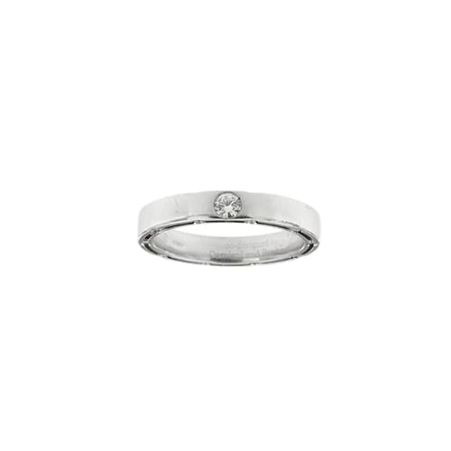 https://api-ledial.emberware.it/app/uploads/2026/04/41584-anello-oro-diamanti-Damiani-Brad-Pitt_d.side_06.jpg