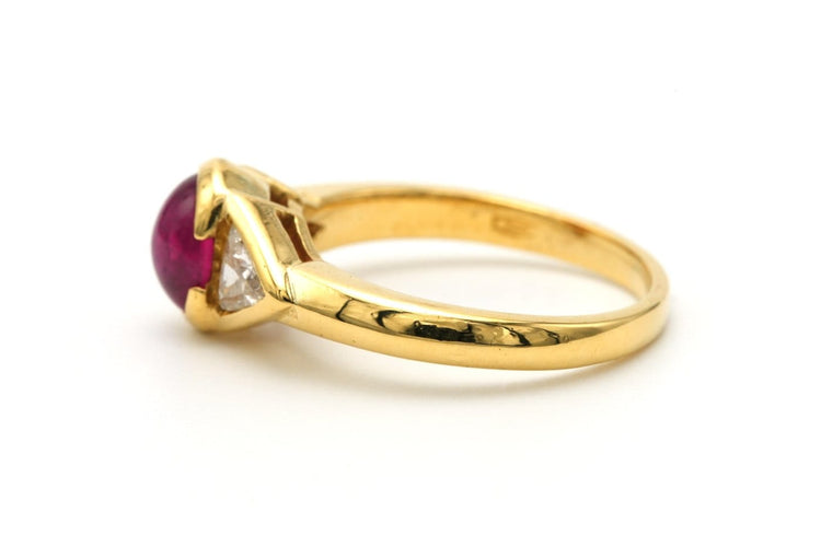 Bague 55 Bague contemporaine en or jaune avec rubis et diamants 58 Facettes 23347