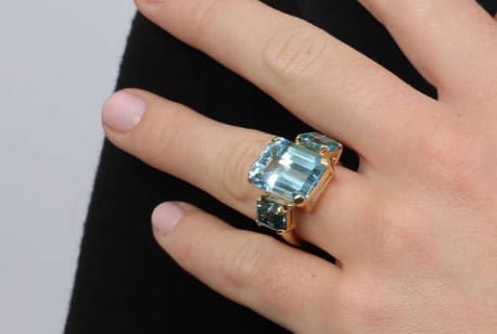 a128fa94-98ea-4525-ac97-75f2c4254c00