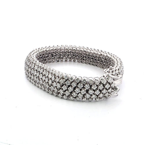 e46050a7-445f-4337-c1bc-a19c6a8c6400