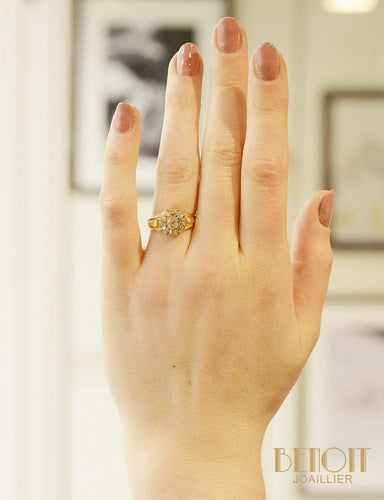 Bague 58 Marguerite - Bague ancienne en or jaune 750 diamants 58 Facettes A10234