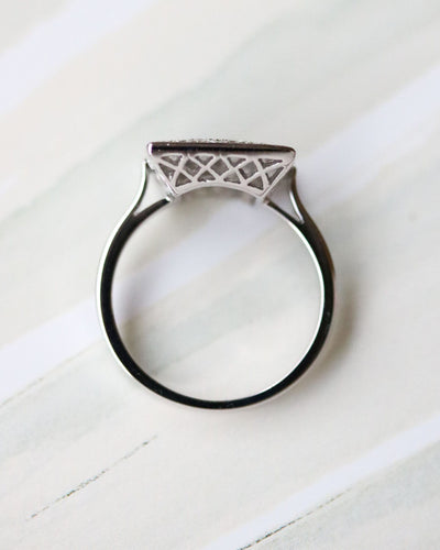 Bague 56.5 Art Déco - Bague rectangle en or blanc et diamants 58 Facettes A11240