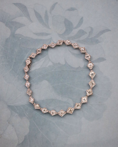 Bracelet Bracelet rivière en or blanc et diamants 58 Facettes A11362