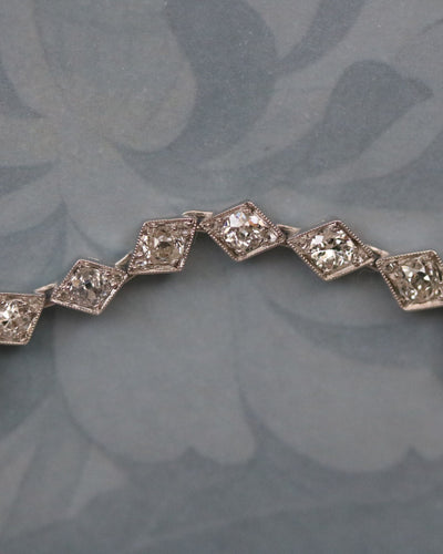 Bracelet Bracelet rivière en or blanc et diamants 58 Facettes A11362