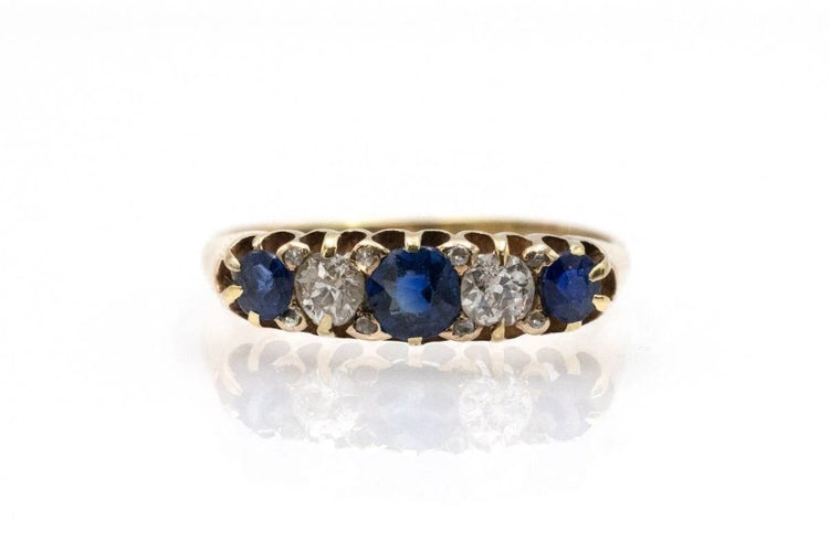 Bague 58 Bague ancienne en or jaune, saphirs et diamants 58 Facettes 11700