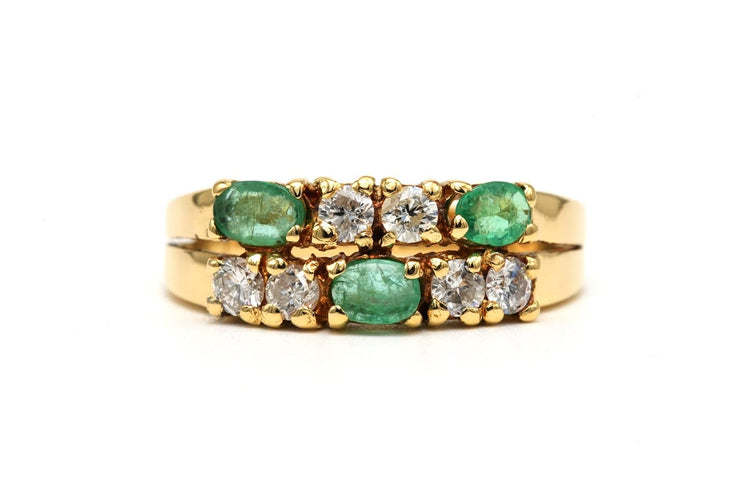Bague 53 Bague contemporaine en or jaune avec émeraudes et diamants 58 Facettes 23689