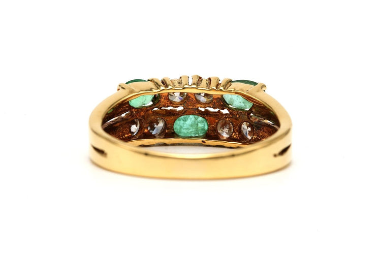 Bague 53 Bague contemporaine en or jaune avec émeraudes et diamants 58 Facettes 23689