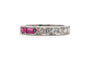 Bague 52 Alliance américaine années 70 en or blanc 18 carats, rubis et diamants 58 Facettes 23716