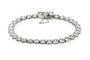 Bracelet Bracelet contemporain en or blanc 18 carats serti de diamants taille brillant 58 Facettes 23717