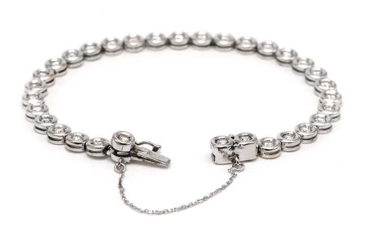 8850fcdd-21f7-478b-c512-a50fcbdd6400