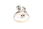 Bague 48 Bague contemporaine en or blanc, saphir et diamants 58 Facettes 23605