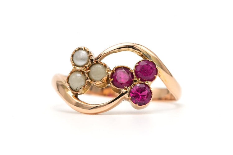 Bague 54 Bague Art nouveau en or jaune 18 carats, rubis et perles 58 Facettes B851