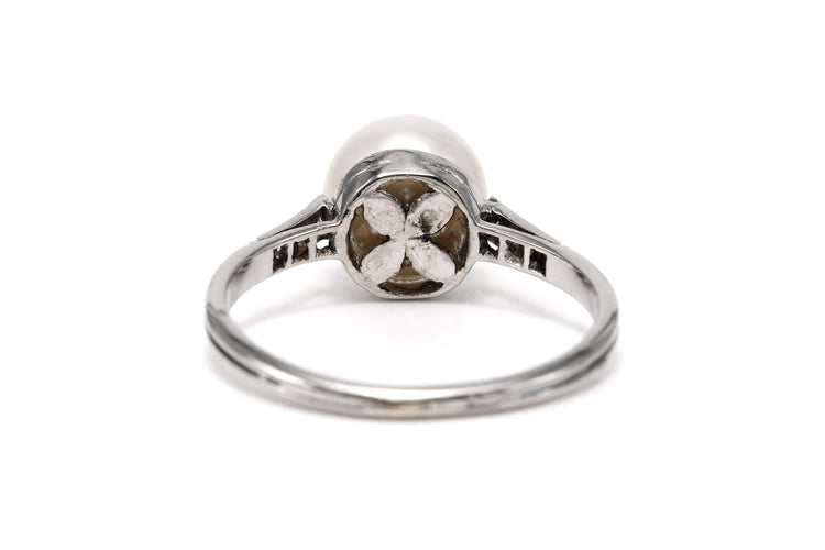 Bague 57 Bague Art déco en or blanc 18 carats, perle et diamants taille 8/8 58 Facettes B854