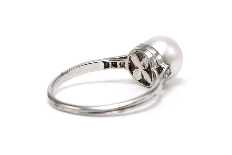 Bague 57 Bague Art déco en or blanc 18 carats, perle et diamants taille 8/8 58 Facettes B854
