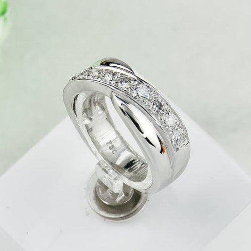 https://cdn.shopify.com/s/files/1/0442/6560/3235/products/prachtiger-ring-aus-750-weissgold-mit-brillanten-honey-decoration-5.jpg?v=1710846603