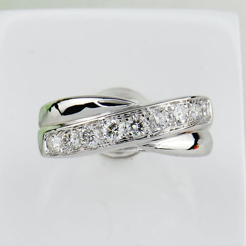 https://cdn.shopify.com/s/files/1/0442/6560/3235/products/prachtiger-ring-aus-750-weissgold-mit-brillanten-honey-decoration-4.jpg?v=1710846600