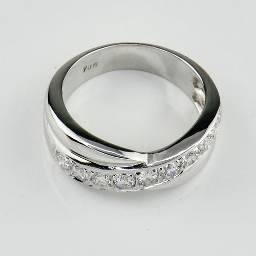 https://cdn.shopify.com/s/files/1/0442/6560/3235/products/prachtiger-ring-aus-750-weissgold-mit-brillanten-honey-decoration-2.jpg?v=1710846593