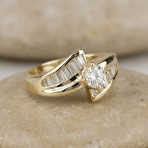Bague 52.5 Bague halo en or jaune 18 carats avec diamants 58 Facettes 2058