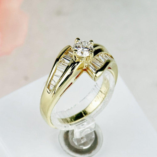 https://cdn.shopify.com/s/files/1/0442/6560/3235/products/prachtiger-18-karat-ring-mit-diamanten-honey-decoration-3.jpg?v=1710846043
