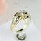 https://cdn.shopify.com/s/files/1/0442/6560/3235/products/prachtiger-18-karat-ring-mit-diamanten-honey-decoration-3.jpg?v=1710846043
