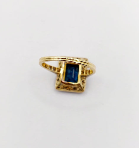 Bague 48 Bague pompadour Art déco en or 18k et platine, saphir et diamants 58 Facettes A06982