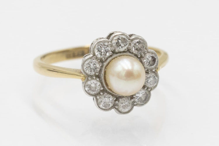 Bague 56 Bague marguerite - Or jaune 750 et platine, perle et diamants 58 Facettes 11225