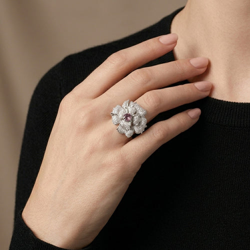 bague-fleur-or-blanc-spinelle-et-diamants.jpg
