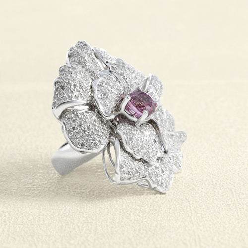 bague-fleur-or-blanc-spinelle-et-diamants.jpg