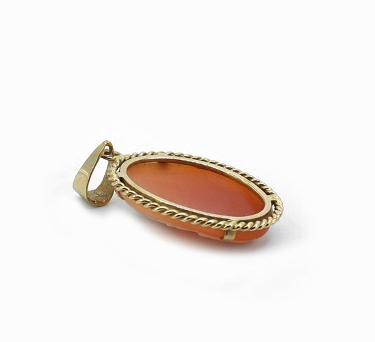 Pendentif Pendentif camée sur coquille en or jaune 18 carats 58 Facettes Pendentif 147 11
