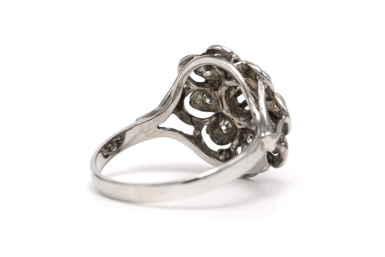 Bague 52 Bague années 50 en or blanc 18 carats et diamants 58 Facettes B859