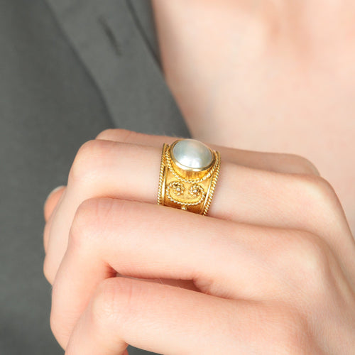 Bague 53.5 Sultan - Bague jonc en or jaune et nacre 58 Facettes BO/220077