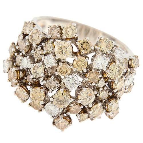https://www.gioielleriaguidetti.it/wp-content/uploads/2026/03/G3910-anello-oro-bianco-diamanti-brillanti-bianchi-brown-2.jpg