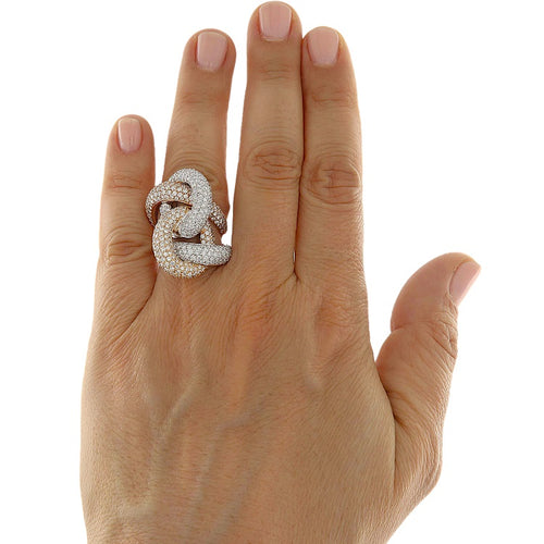 https://www.gioielleriaguidetti.it/wp-content/uploads/2026/03/G3909-anello-oro-bianco-rosa-diamanti-brillanti-3.jpg