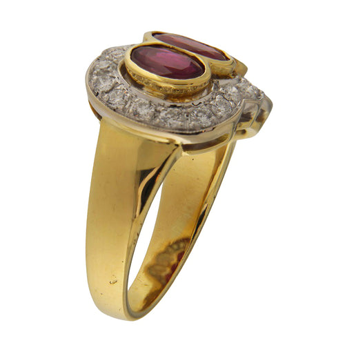 https://www.gioielleriaguidetti.it/wp-content/uploads/2026/02/G3898b-anello-vintage-guidetti-oro-diamanti-rubini.jpg