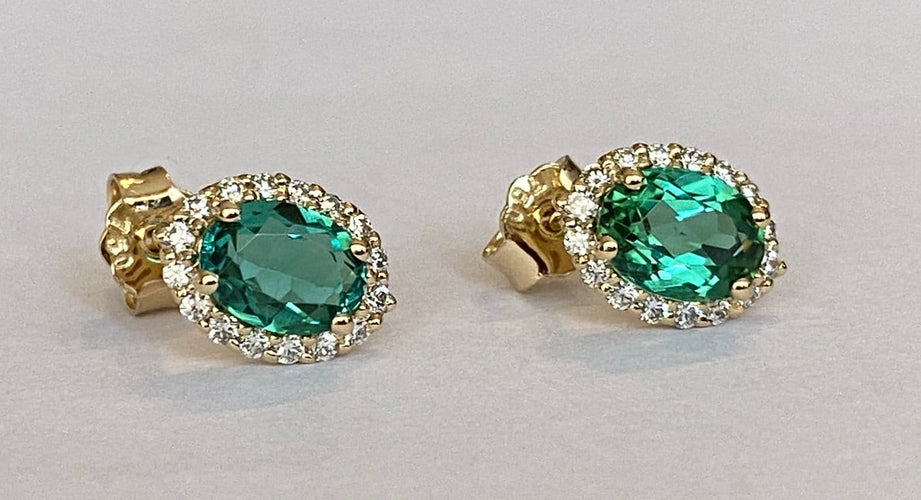 Boucles d'oreilles Boucles d’oreilles puces - Tourmalines vertes et diamants en or jaune 18 kt 58 Facettes earrings