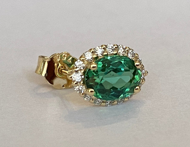 Boucles d'oreilles Boucles d’oreilles puces - Tourmalines vertes et diamants en or jaune 18 kt 58 Facettes earrings