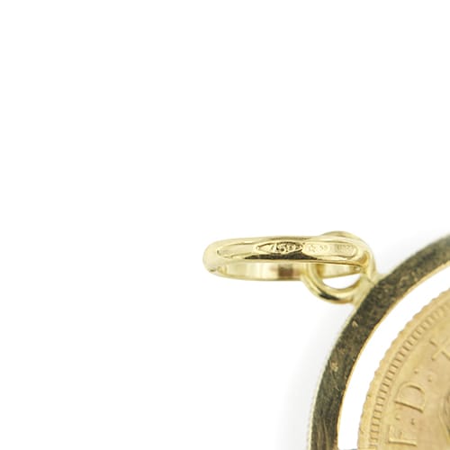 https://api-ledial.emberware.it/app/uploads/2026/04/39495-ciondolo-oro-rotondo-sterlina_09.jpg