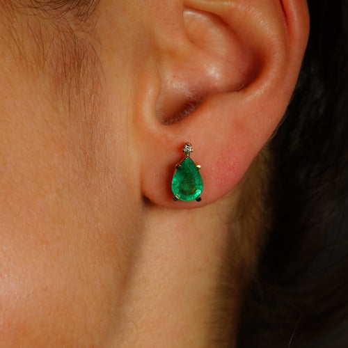 Earrings - 18-carat yellow gold with emeralds and diamonds 