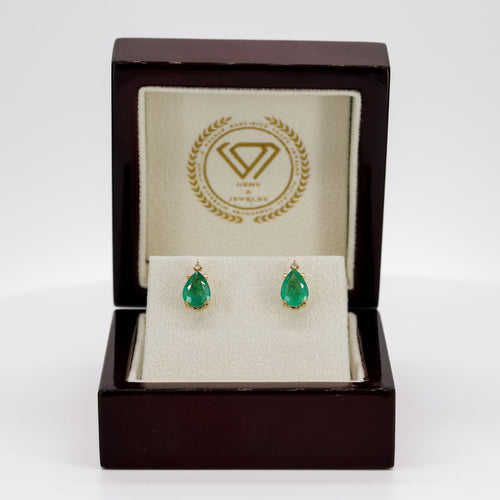 Earrings - 18-carat yellow gold with emeralds and diamonds 