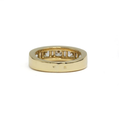 Bague 54 Demi-alliance en or jaune 750‰ sertie de diamants 58 Facettes 260121R