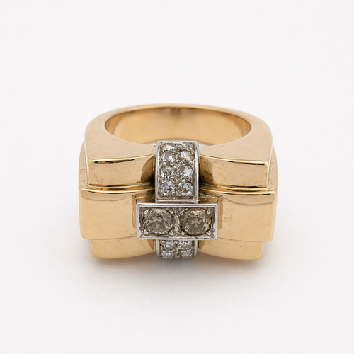 https://18carats.fr/wp-content/uploads/2026/04/36575-36581-Titre-Anello-tank-diamants-en-or-jaune-et-or-blanc.png