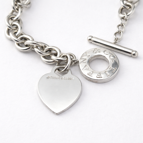 https://18carats.fr/wp-content/uploads/2026/04/36238-36246-Collier-Tiffany-Co-en-Sølv.png