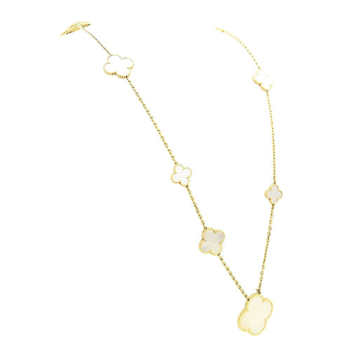 Collier Sautoir Van Cleef & Arpels, "Magic Alhambra", or jaune et nacre. 58 Facettes 35553