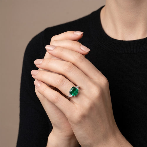bague-or-blanc-emeraude-et-diamants.jpg