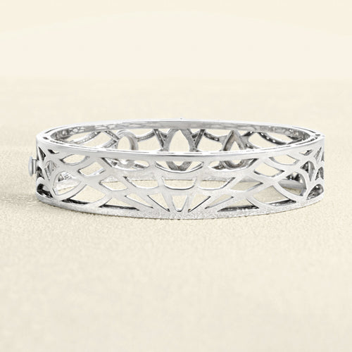 bracelet-rigide-or-blanc-et-diamants.jpg