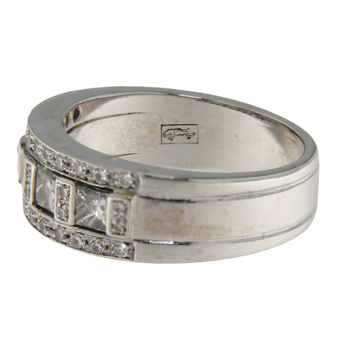 https://www.gioielleriaguidetti.it/wp-content/uploads/2026/05/G3939b-anello-vintage-oro-guidetti-diamanti.jpg