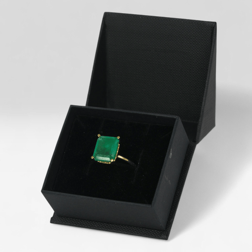 Bague 53 Bague en or jaune 18 kt avec émeraude naturelle de 4 carats 58 Facettes R002