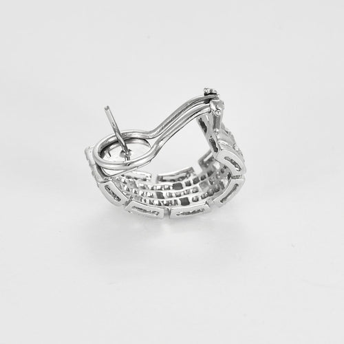 Boucles d'oreilles Boucles d'oreilles en or blanc mailles en diamants. 58 Facettes BOPANTDTSG